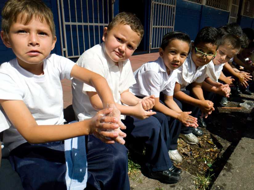 ni&ntilde;os-lavado-manos